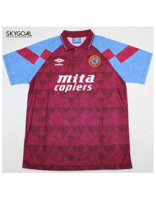 Aston Villa Domicile 1990