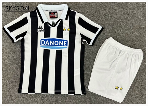 Juventus Domicile 94/95 - Enfants