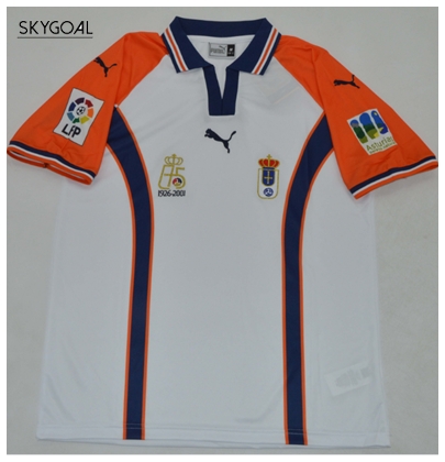 Oviedo Exterieur 2000/01