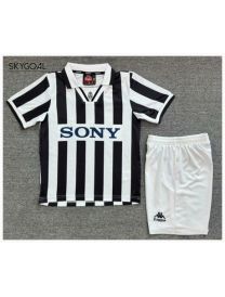 Juventus Domicile 96/97 - Enfants
