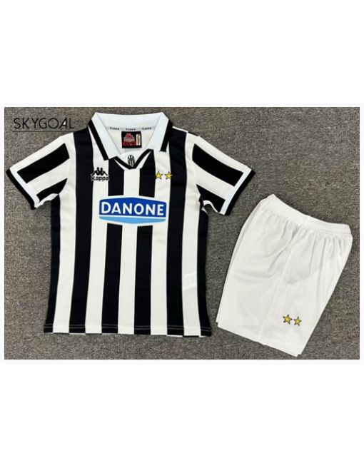 Juventus Domicile 94/95 - Enfants