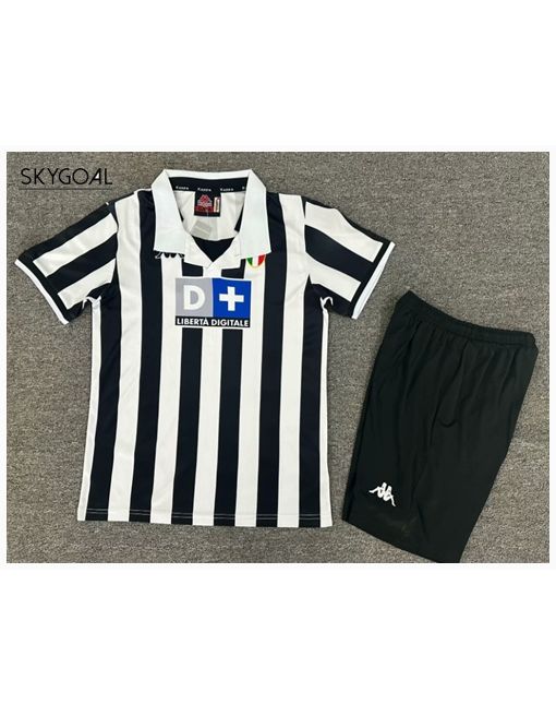 Juventus Domicile 98/99 - Enfants
