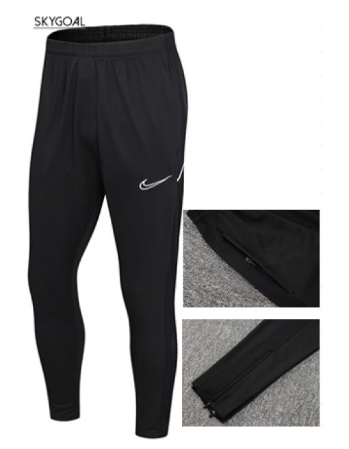 Nike Pantalones [n. 01]